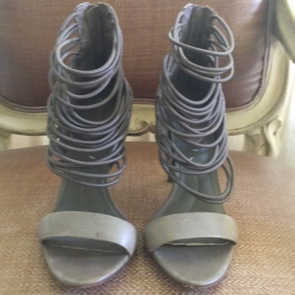 Shoes - Picture 1 of 3